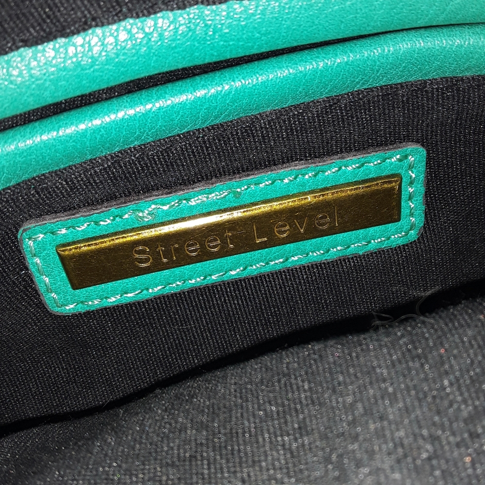 Street Level Purse - Picture 3 of 7